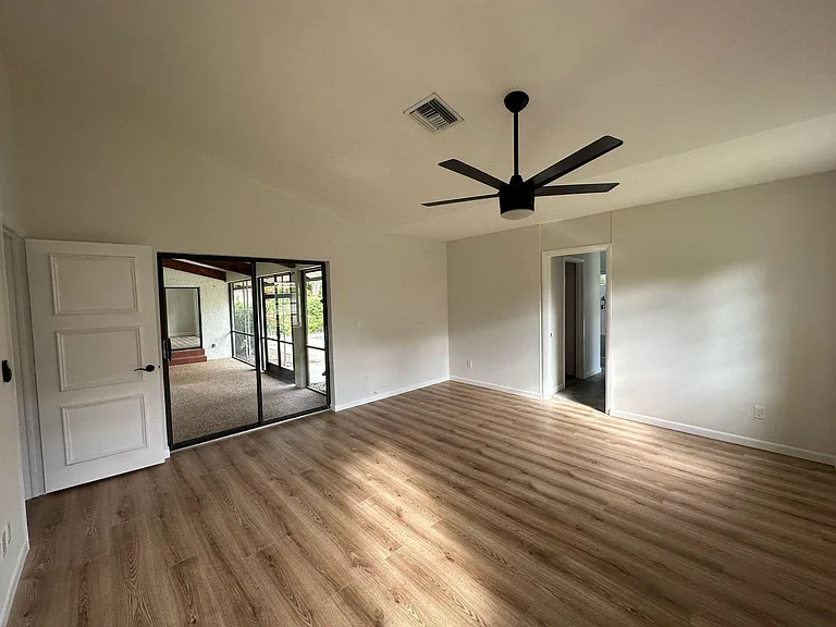 7243 Encina Ln — Photo 14