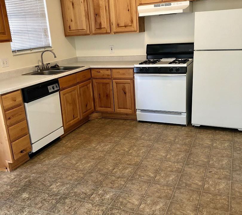1st image of 856 E Colony N #1