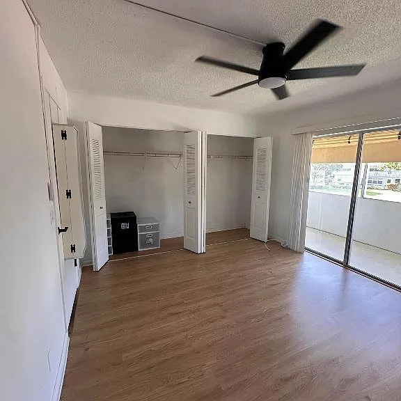 226 W Canterbury Dr #J — Photo 10
