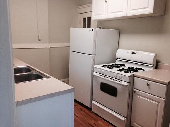 2nd image of 107 E Alameda Ave