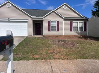 106 Parkgate Ct, Simpsonville, SC 29680