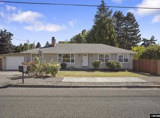 895 E Marquam St, Mount Angel, OR