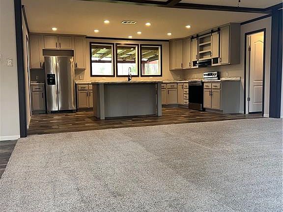 5th image of 403 Mudge Rd