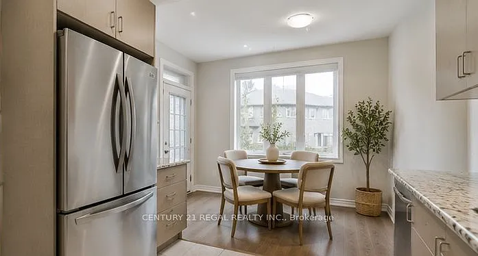 472 George Ryan Ave — Photo 9