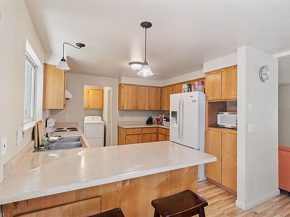 3rd image of 7764 Azalea Glen Rd