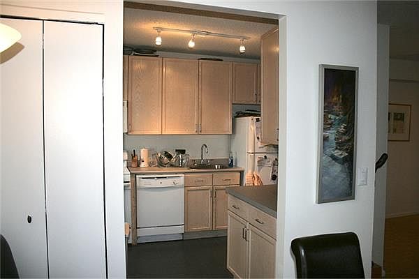 2nd image of 75 W End Ave APT C14g