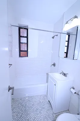 Rented by Kian Realty | media 12