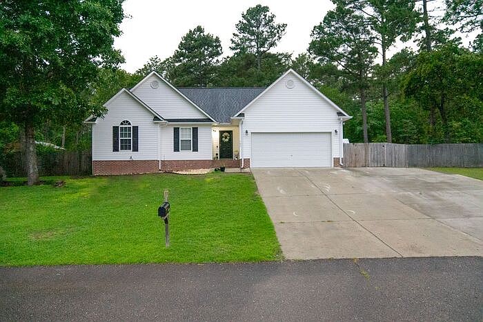 1st image of 143 Haywood Dr