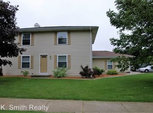 3705 Park View Dr, Janesville, WI 53546