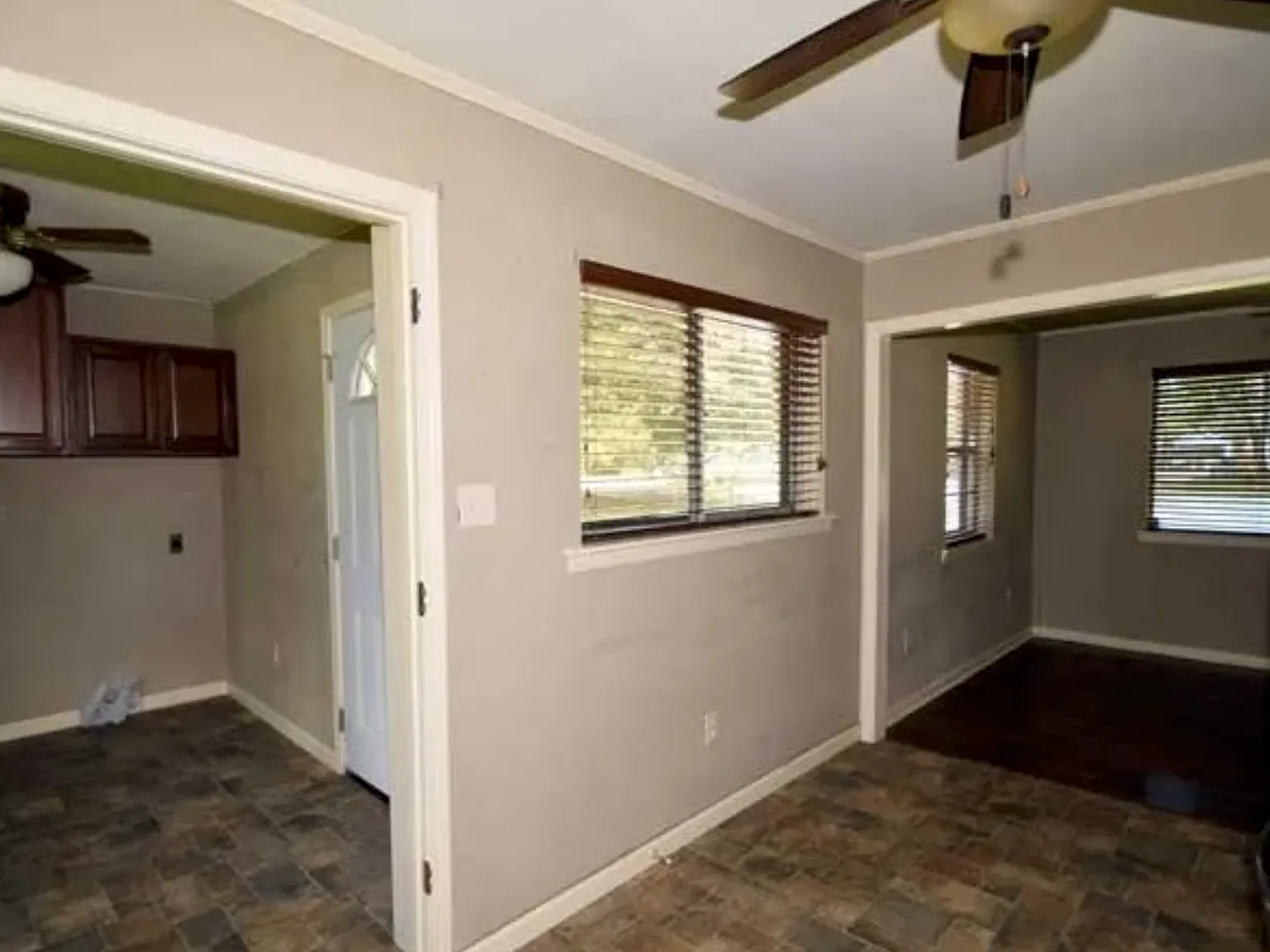 2 bed, $1,100 — Photo 4