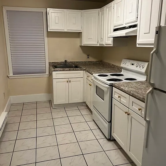 452 Main St #3 — Photo 1