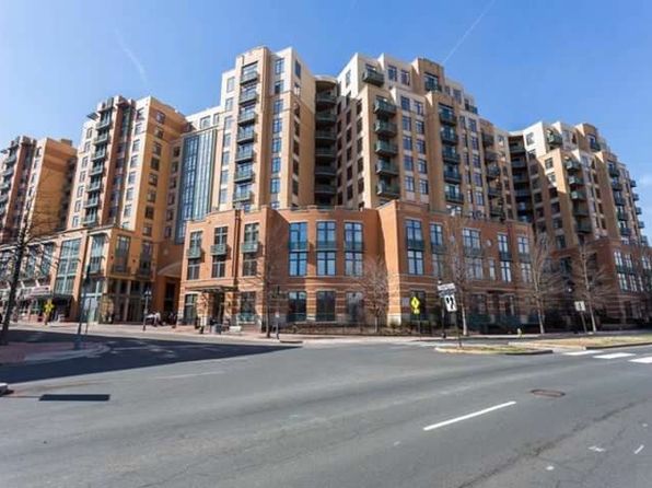 2720 S Arlington Mill Dr Unit 303