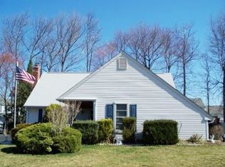 504 Hartford Ln, Fairless Hills, PA 19030