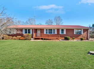 104 Blakely Ave, Laurens, SC 29360