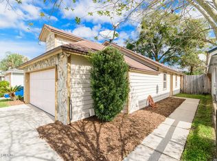 469 Filmore Dr, Jacksonville, FL 32225