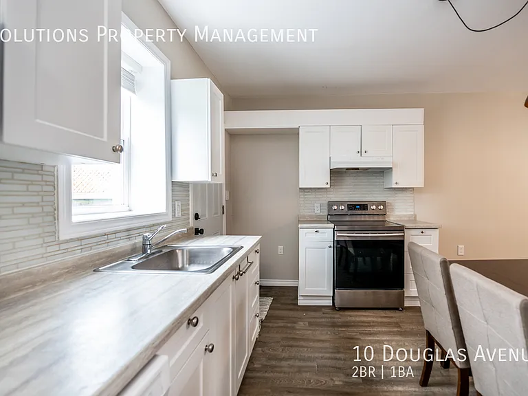 10 Douglas Ave — Photo 6