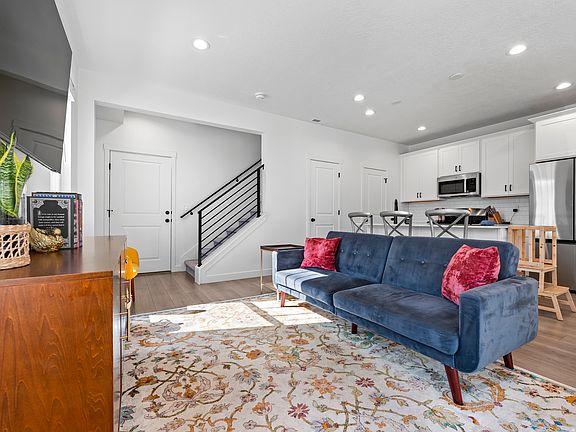 5th image of 6682 W Leander Dr