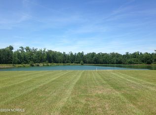 208 Hinson Lake Rd, Jacksonville, NC 28540