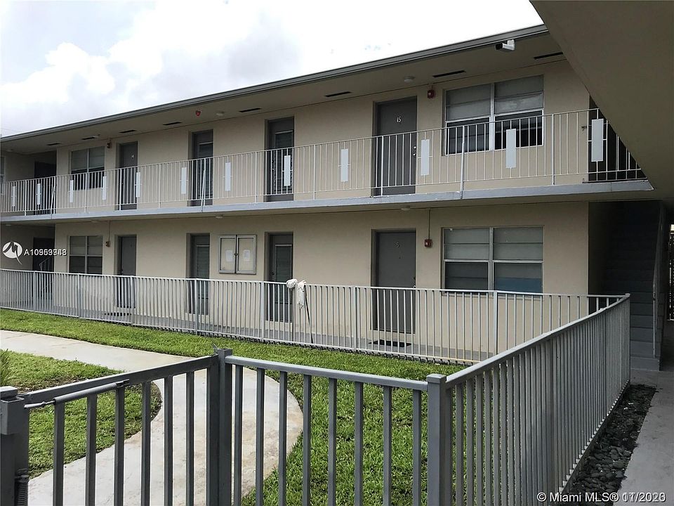 1st image of 665 NE 133rd St #17