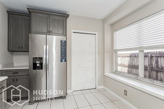 5th image of 1620 Wakefield Dr