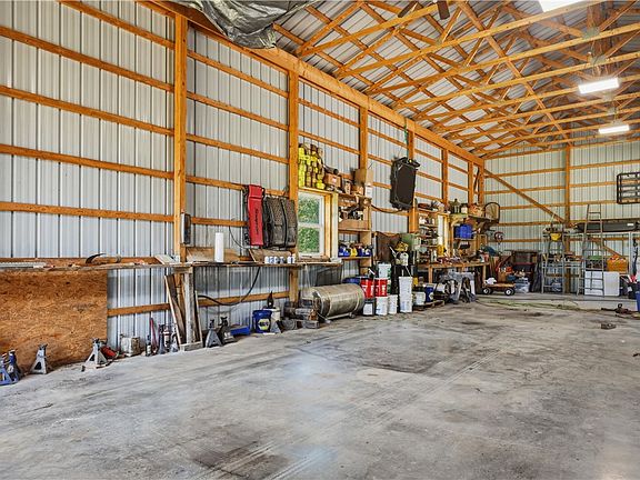 5th image of 10395 Steamtown Rd
