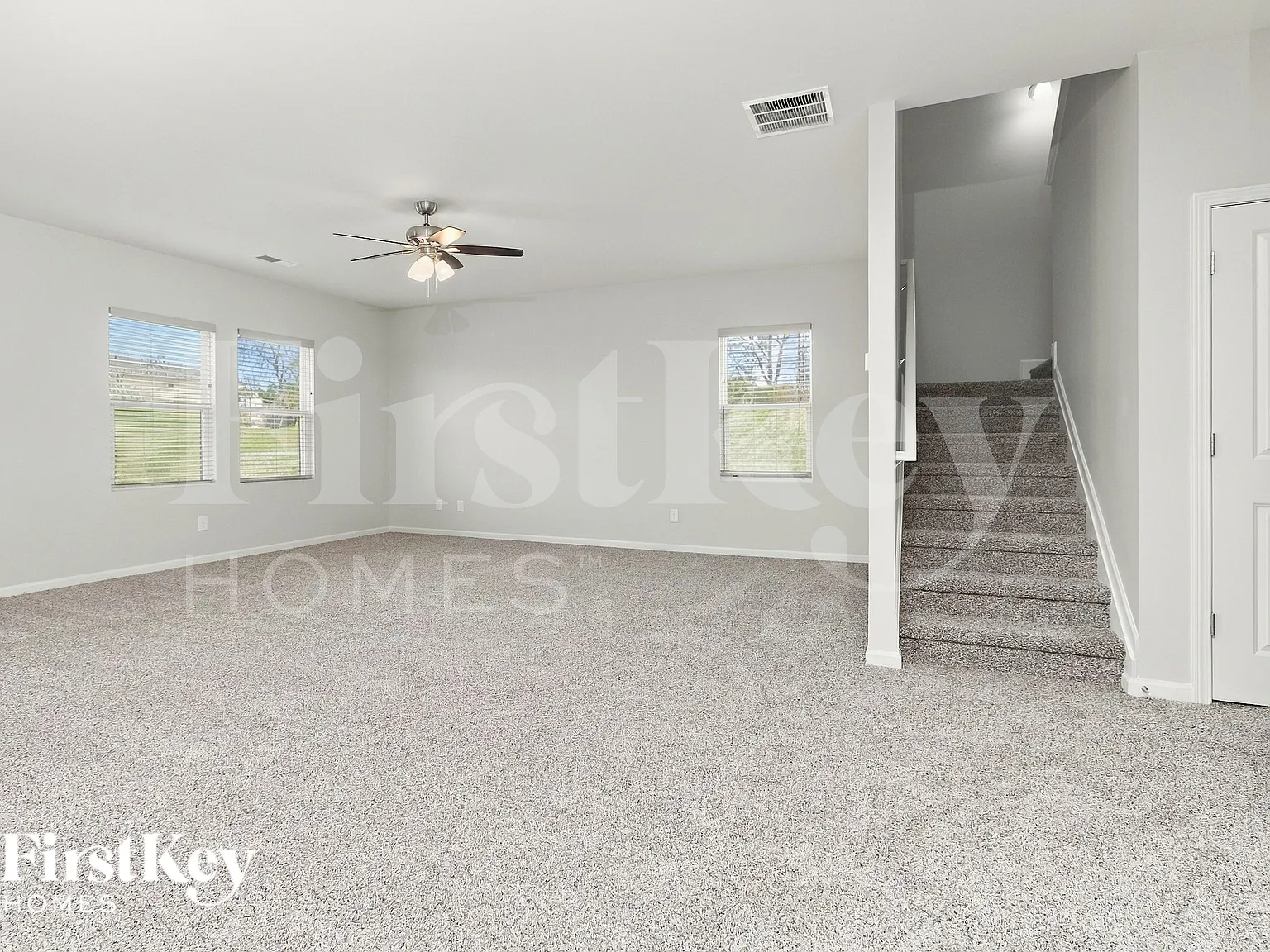 5 bed, 5.0 bath, 3208 sqft, $2,505 — Photo 4