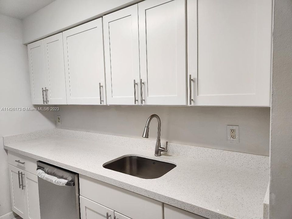 1st image of 500 NE 2nd St APT 312
