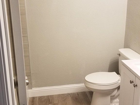 5th image of 2609 40th St