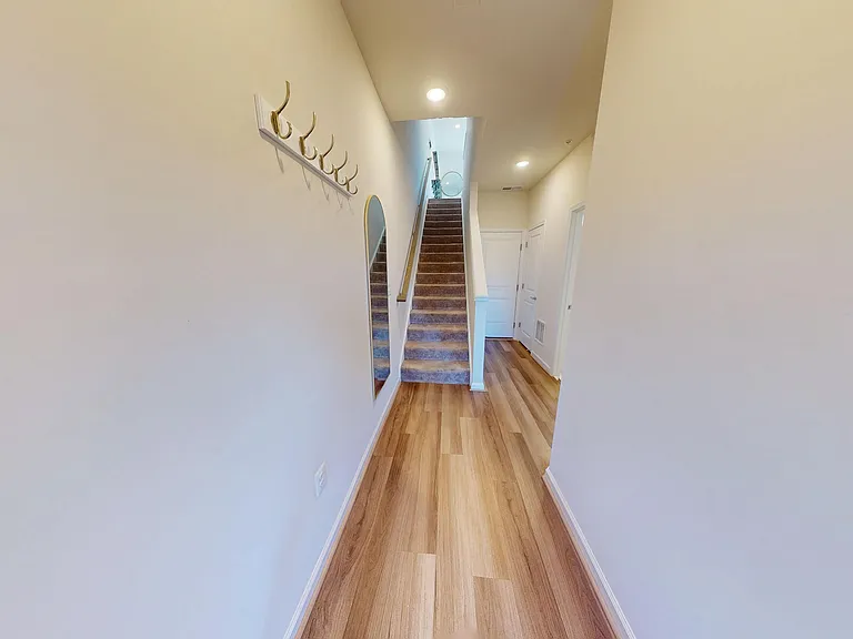 3485 Cormorant Dr — Photo 2