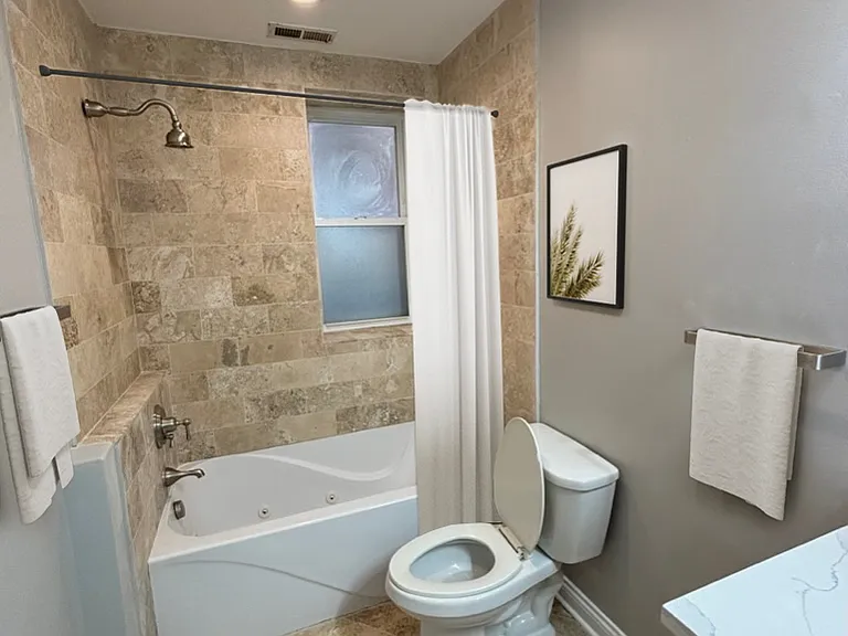 1520 W Birchwood Ave #NDG — Photo 12