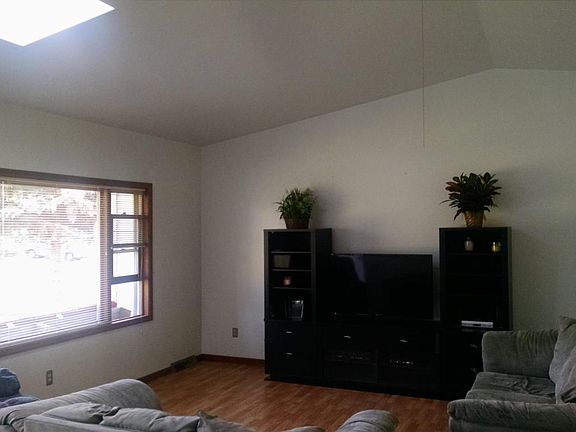 5th image of 2303 Jamestown Dr SE