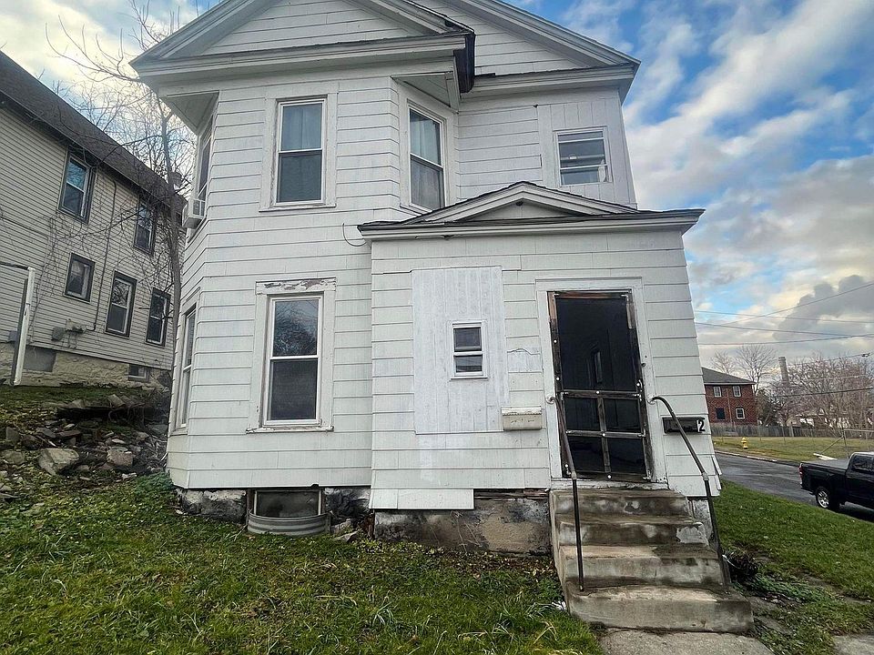 1st image of 100 Summit Ave Floor 1