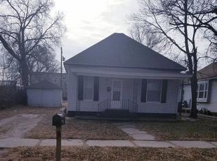 323 W Claflin Ave, Salina, KS 67401