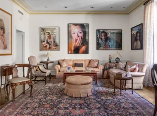 550 Park Avenue 3W image 1 of 12