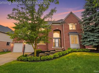 41920 Wolfe Pass, Novi, MI 48377