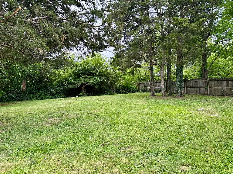 9961 Catalina Dr — Photo 12