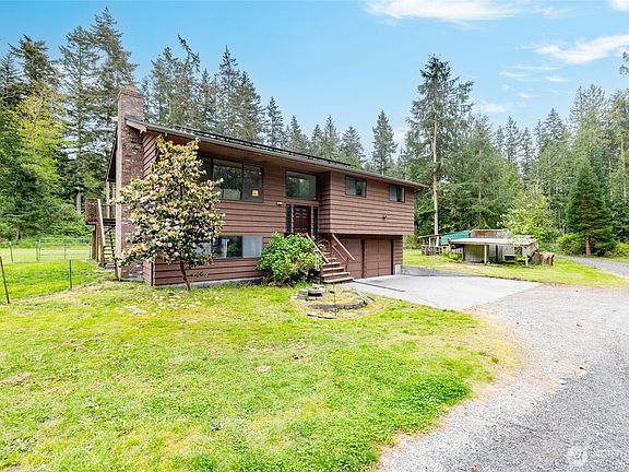 4th image of 740 Nature Lane