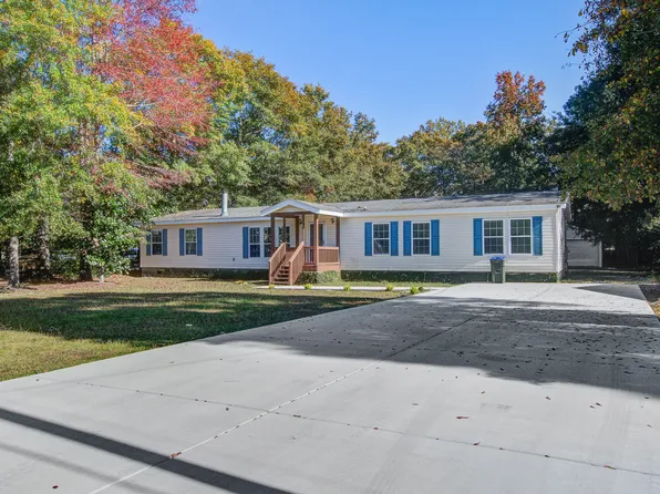 111 Legion Rd, Summerville, SC 29483