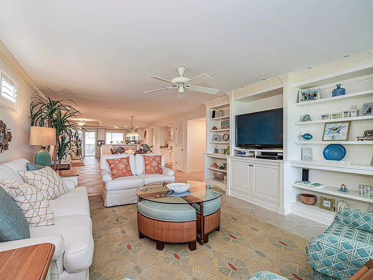 8416 Oceanside Dr #F11 — Photo 17