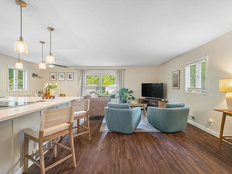 5114 Highcrest Rd — Photo 11