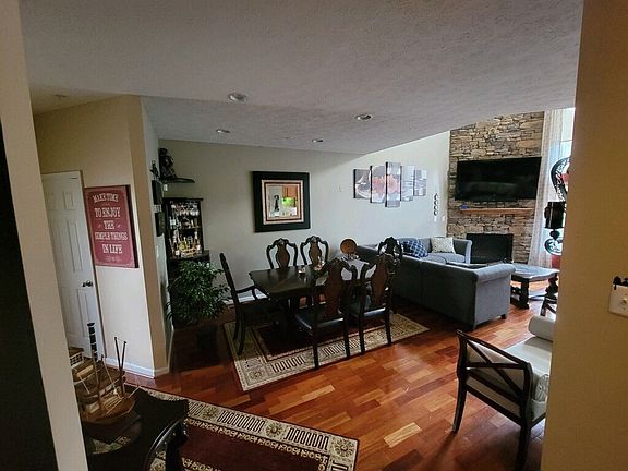 1st Floor with beautiful Hardwood floors.