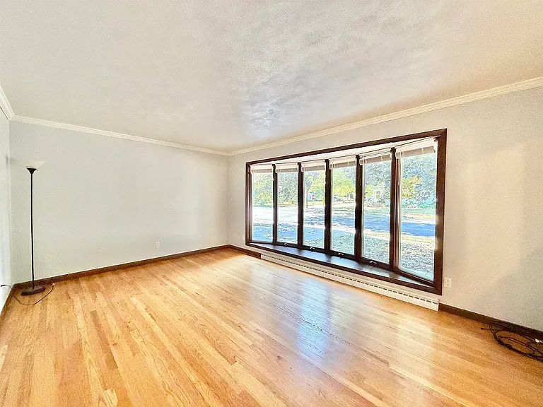 5521 East Dr — Photo 4