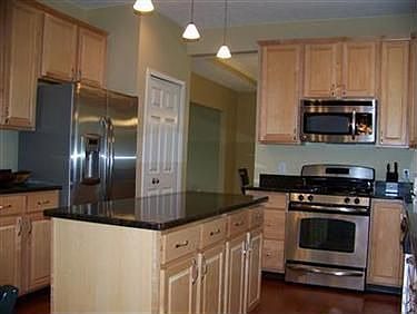 3rd image of 5800 Emerald Lakes Dr
