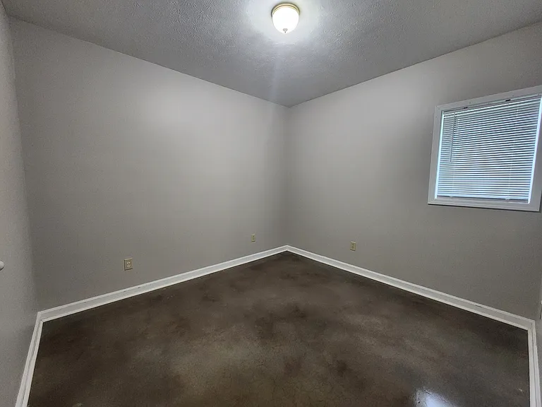 978 N Franklin Ave #3 — Photo 9