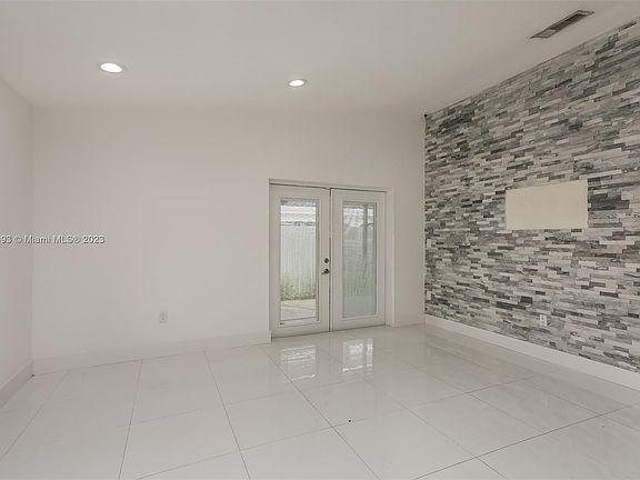 4th image of 8857 NW 109th Ter