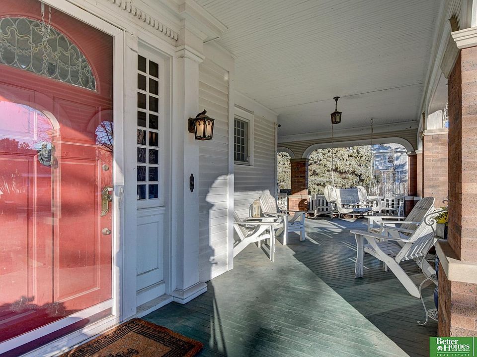 7th image of this home