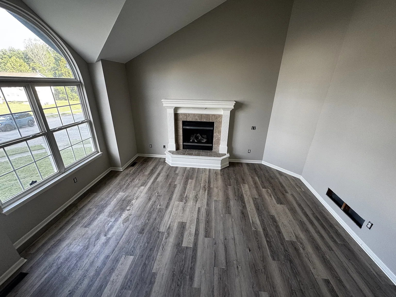 3 bed, 2.5 bath, 1764 sqft, $2,150 — Photo 3