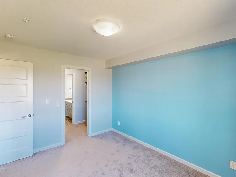 2307 Kincora Glen Rd NW — Photo 7