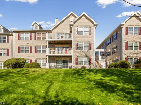 1218 Magnolia Ln, Branchburg Twp., NJ 08876