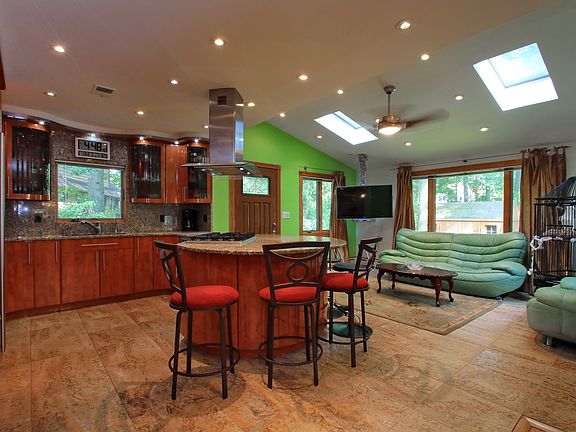 Open Kitchen